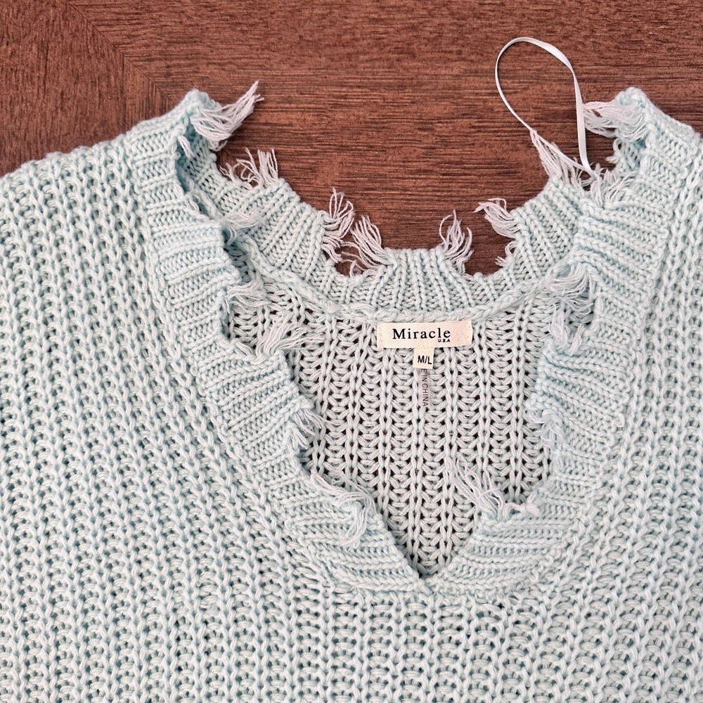 Miracle USA Light Blue Distressed V-Neck Sweater‎ M/L Pullover - Picture 3 of 16